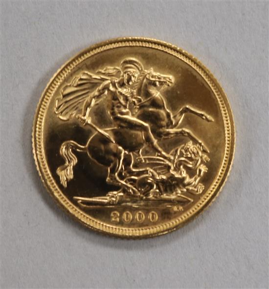 A Queen Elizabeth II sovereign, 2000 UNC